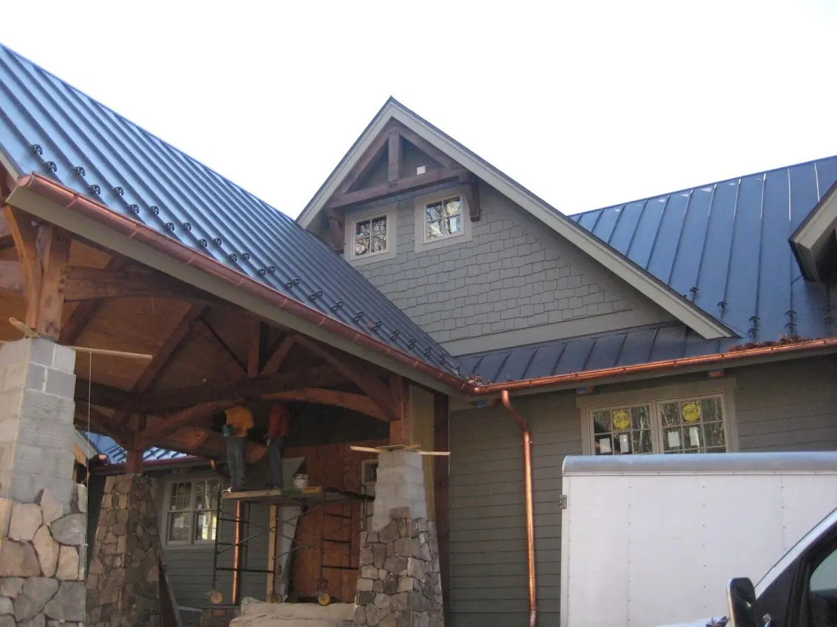 Craftsman Roofing team delivering quality roofing work in Alice